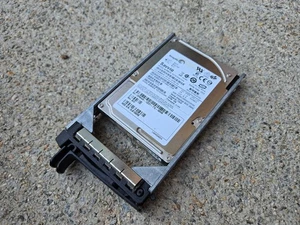 Seagate Savvio ST973401SS 73GB 10K RPM 2.5" SAS SERVER Hard Drive W/ Dell Caddy - Picture 1 of 4