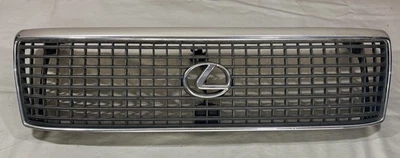 Parrilla del radiador del capó delantero Lexus LS400 1990-1994 con emblema OEM Foto 1 de 3