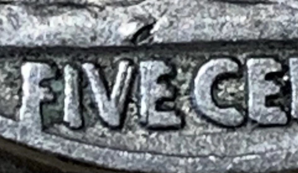 1935-P Buffalo Nickel, DDR,  VF+/EF, Hard Find & Rare - Image 1 of 3