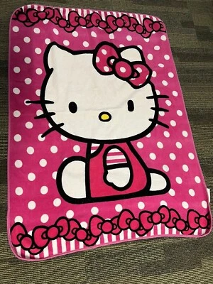 Hello Kitty 2015 Manta Rosa Blanco Negro Lunares Vellón 60 x 44 Raro Foto 1 de 4