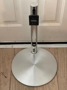 Bang & Olufsen BeoVision 7-32 Tischständer (silber) - Bild 1 von 4