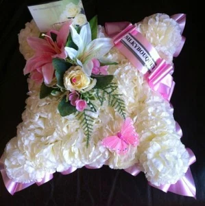 Cuscino Fiore Seta Corona Omaggio Mamma Memoriale Funerale Arrangiamento Mamma Mamma Nan - Foto 1 di 7