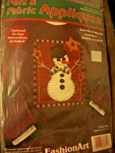 Dimensions "Merry Snowman" Felt and Fabric Appliques Date 1995 - Picture 1 of 2