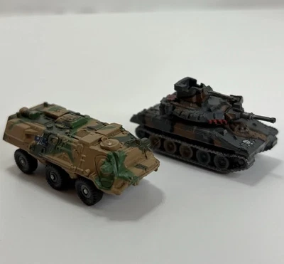 Vintage GALOOB Micro Machines APC Carrier & M551 Sheridan Tank Military Vehicles - Image 1 of 4