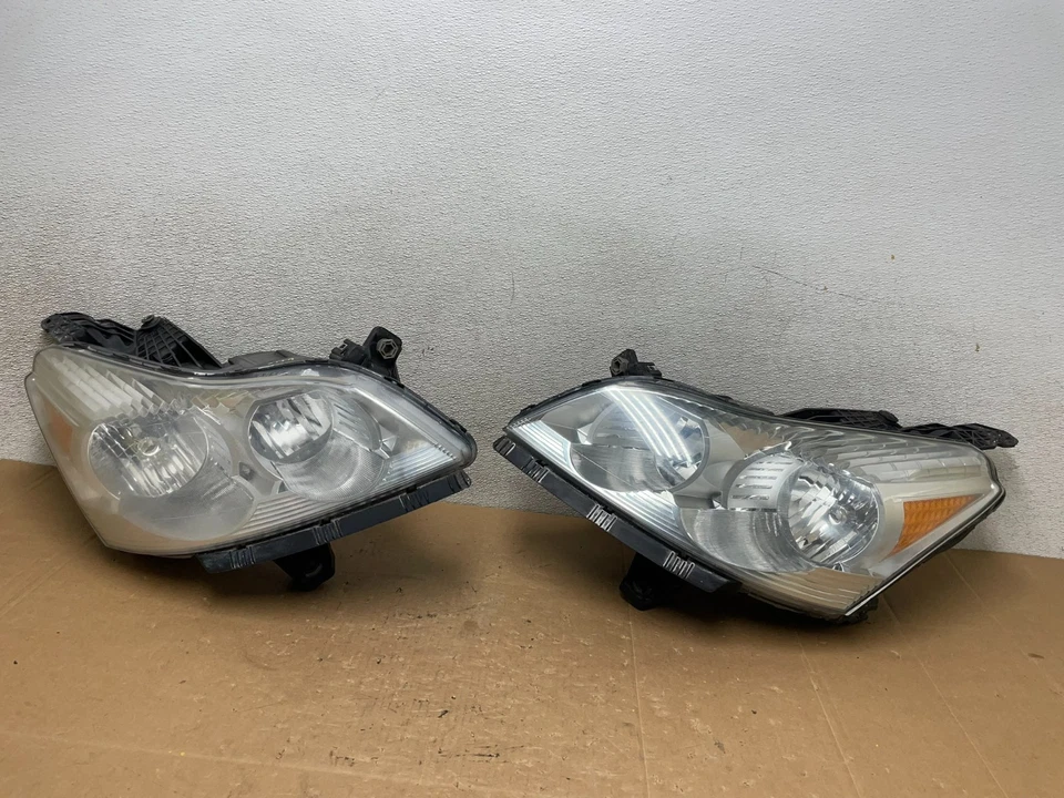 Faros halógenos izquierdo+derecho Chevrolet Traverse 2009 a 2012 OEM V5002 DW Foto 1 de 4