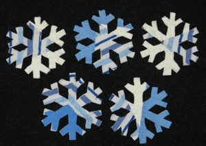 ¡5 COPOS DE NIEVE COLCHA CORTADORA ANTIGUA AZUL BLANCA! ¡Navidad! Scrapbooking! Apliques! - Imagen 1 de 1