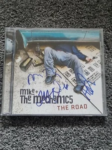 Mike And The Mechanics - The Road CD - komplett signiert- signed Autogramm  - Bild 1 von 4