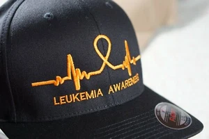 Cappello PERSONALIZZATO FLEXFIT Leucemia Consapevolezza Cancro Nastro Arancione Camicia Cinturino - Foto 1 di 10