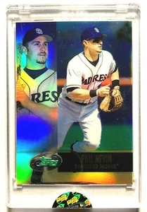 Phil Nevin EN MANO #76 2002 eTopps San Diego Padres solo 2.348 hechos - Imagen 1 de 12