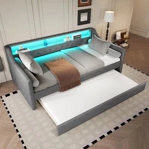 Daybett mit Lattenrost LED-Beleuchtung USB-Ladebuchse Schlafsofa Ausziehbarem - Bild 1 von 13