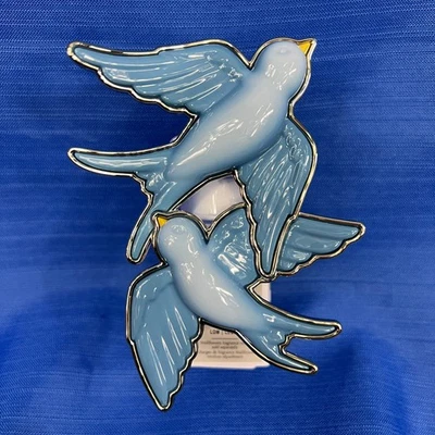 Bath & Body Works Wallflower Plug Diffuser Blue Birds Bird Lovey Doves Dove Duo - Image 1 of 4