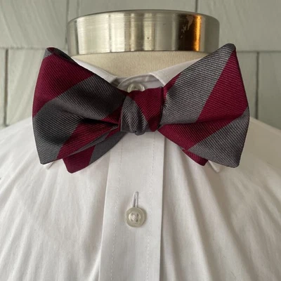 Beau 领带红色红色和灰色 100% 真丝男式 Swanky 可调领结最大 18 领 — 第 1/3 张图片