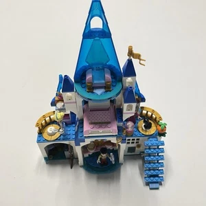 LEGO Disney 43206 Cinderella and Prince Charming's Castle READ DESCRIPTION - Picture 1 of 24