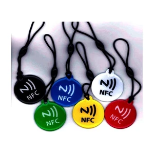 6 TAG NFC scrivibili per Windows Phone, Android, Blackberry formato portachiavi - Foto 1 di 1