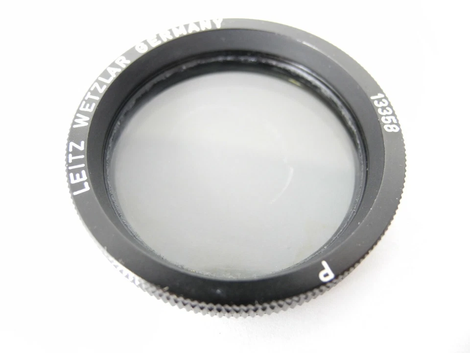 Leica Leitz 13358 Black Polarizer Filter HAS SOME INTERNAL MARKS BUT WORKS - Image 1 of 4