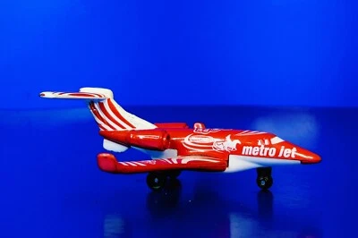 Matchbox 2001 2 Engine Prop Rescue Plane MBX Air Ambulance 2002 Business Jet - Image 1 of 4