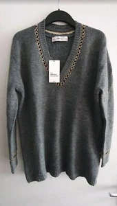 NEU ZARA V-Pullover, Gr.L, grau mit Kettendetail, NEU mit Etikett - Bild 1 von 10