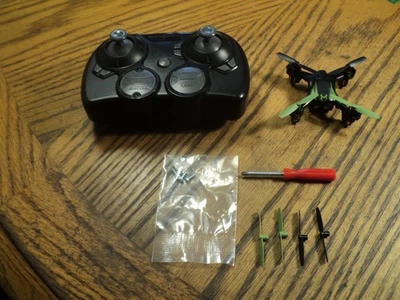 Sky Viper Dash Nano Drone w/Controller & Parts Indoor Flying Quadcopter  H1820SM - Image 1 of 4