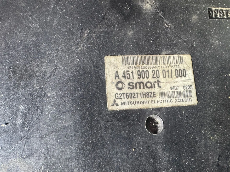 A4519002001/000 Mitsubishi G2T60271 H8ZE  Smart Engine ECU Module - Image 1 of 1