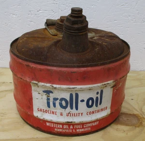 RARE *GRAPHIC dated 1960 WESTERN OIL MINNEAPOLIS MN TROLL OIL Old Squat Oil Can - Picture 1 of 12