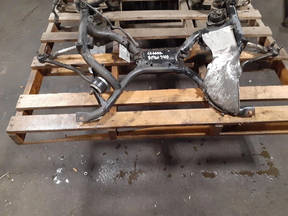 Crossmember/K-Frame Front Suspension Fits 95-01 BMW 740i 579579 Foto 1 de 3
