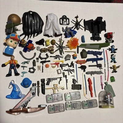 Lote de figuras de ação vintage armas e acessórios várias linhas de brinquedos lote 3 - Imagem 1 de 4