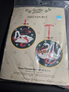 Candamar Designs Somthing Special Nadelspitze Ornament Kit 2 Schwäne 30522 - Bild 1 von 3