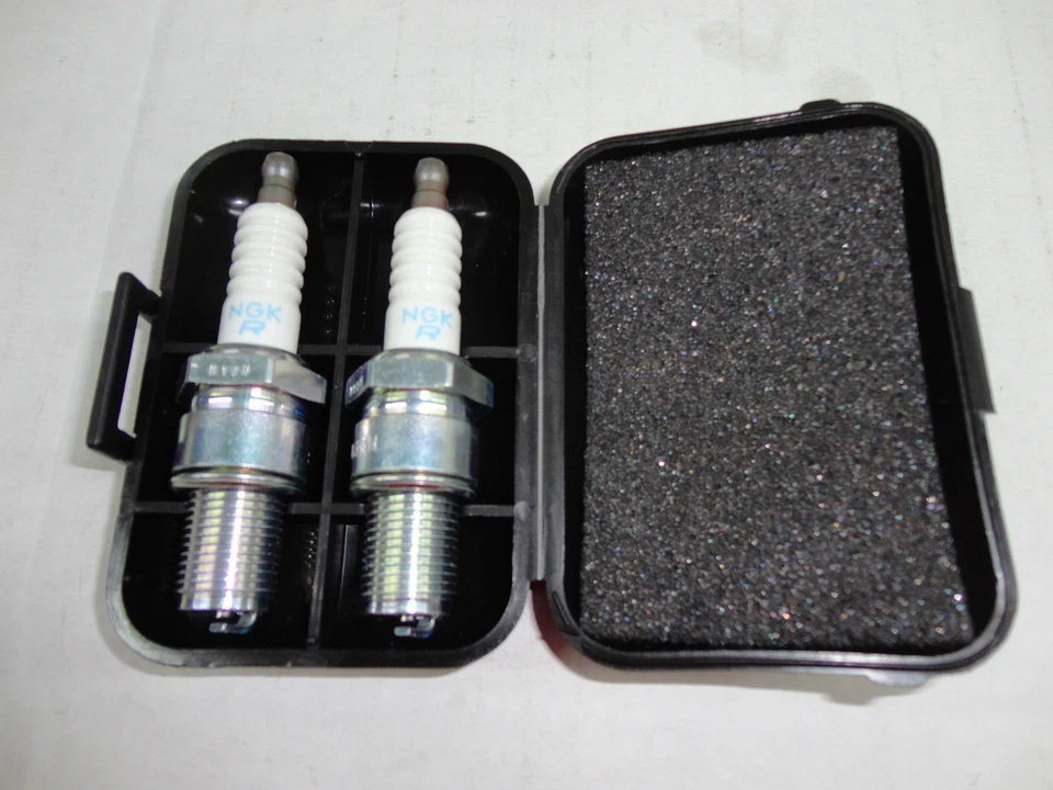 DOUBLE SPARK PLUG CADDY HOLDS TWO PLUGS SAFELY MOTORCYCLE SNOWMOBILE POLARIS CAT - Image 1 of 1