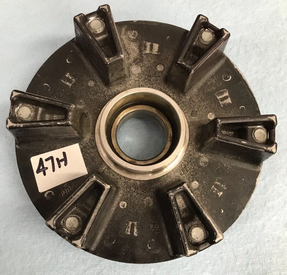 Portapiñones trasero Suzuki GSXR1000 usado artículo original 2009-14 P/N 6468-47H00 Foto 1 de 1