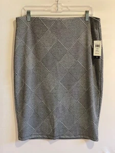 New Bleeker McDougal Black White Pencil Skirt Size Large Pull On Back Slit - Photo 1/4
