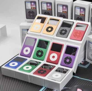 NUOVO - Sigillato Apple iPod Classic 7a generazione (120/160/256/512GB/1TB) tutti i colori - Foto 1 di 30