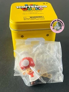 Super Nintendo World Epic Universe Mystery Tin Figure Keychain Chef Toad Chaser - Picture 1 of 2