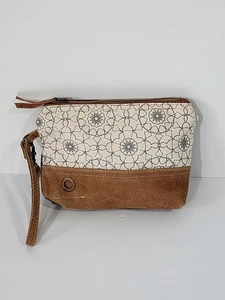 Chic Myra Bag Women's Clutch Wristlet - Cotton & Leather Combo - Picture 1 of 9