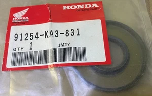 Honda OEM Front Wheel Dust Seal CRF250 CRF150 CR125 CR250 CR500 91254-KA3-831 - Picture 1 of 1