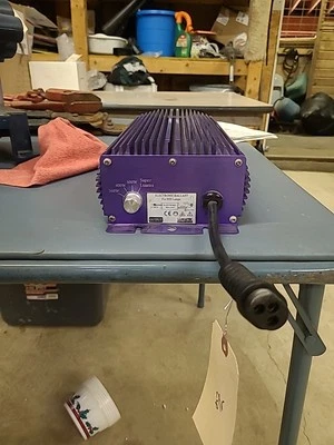 Lumatek Electronic Ballast LK1000 120/240V 1000/750/600W HPS/MH with power cord - Image 1 of 4