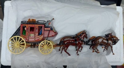 Matchbox Models Of Yesteryear 1:43 Scale Model YSH3 Wells Fargo 1875 Stagecoach - Image 1 of 4