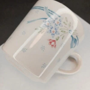 Set of 4 Corning Coffee Cups Mugs Blue Ribbon Off-White No Chips or Stains - Picture 1 of 5