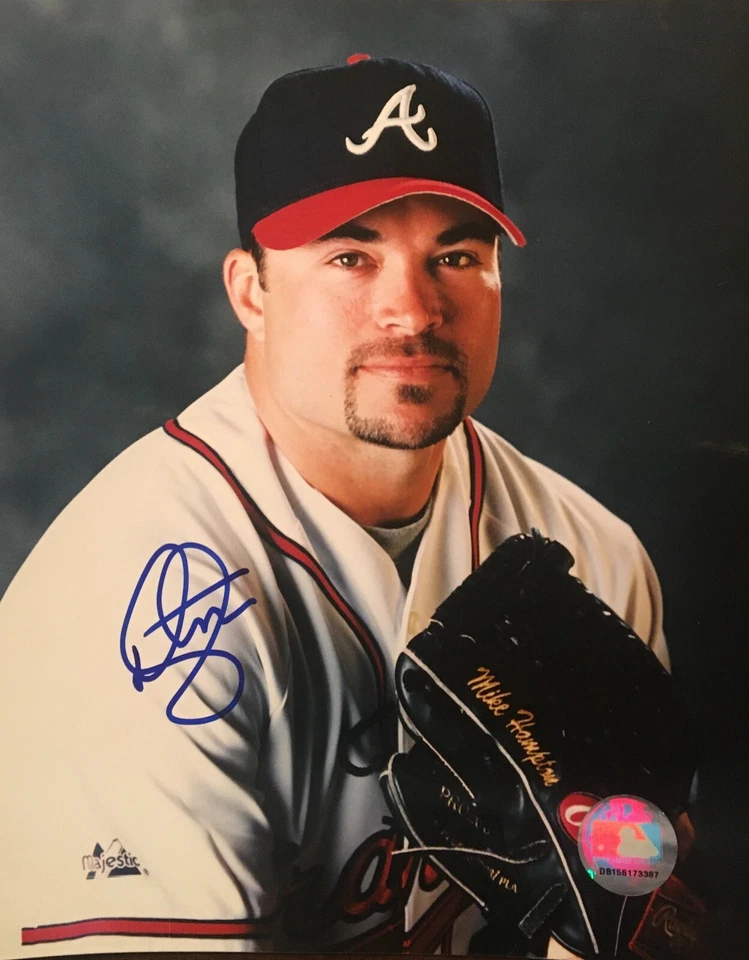 Foto 8x10 firmada por Mike Hampton de los Bravos de Atlanta  Foto 1 de 1