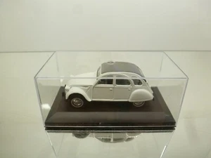 GUISVAL CITROEN 2CV6 - WHITE 1:36? - GOOD CONDITION IN SHOWCASE - Imagen 1 de 4