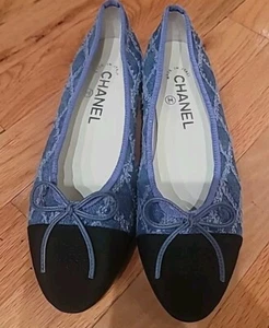 Chanel 23A Printed Denim Blue White CC Logo Bow Tie Ballerina Flat Size 36c - Picture 1 of 5