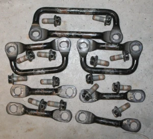 2001 TO 14 GMC CHEVY CADILLAC TAHOE YUKON ESCALADE THIRD ROW SEAT BRACKETS BOLTS - Picture 1 of 1