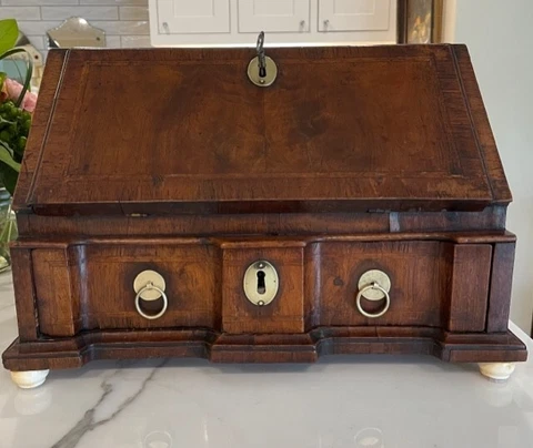 RARE 18th Century English Writing Lap TRAVEL Desk Capt.'s Lawyer Doctor Bun Feet Cover