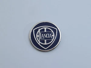 40 replica BORCHIA PER MOZZO CERCHIO RUOTA LANCIA D'EPOCA BADGE STEMMA LOGO - Picture 1 of 1