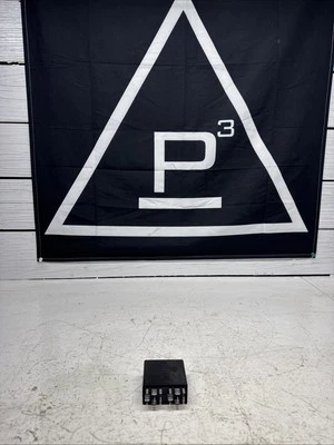 Relé Audi A6 S6 C5 4B 2003 4B0919471 Foto 1 de 4