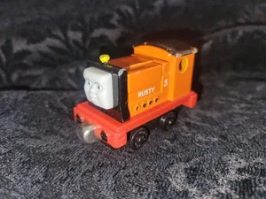 Thomas & Friends Rusty 5 Train Tank Engine Take n Play Along Diecast 2004 - Imagen 1 de 5