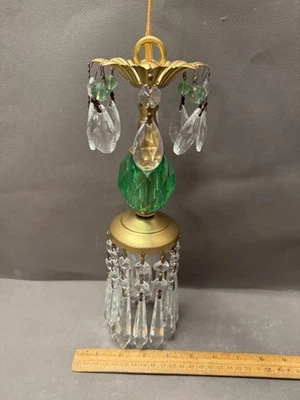 EMERALD GREEN & FACETED CRYSTAL PRISM DANGLE REGENCY SWAG LIGHT CHANDELIER VTG - Image 1 of 4
