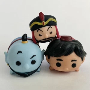 Lote de 3 figuras de vinilo de Disney Tsum Tsum Aladdin Jafar Genie medianas grandes - Imagen 1 de 6