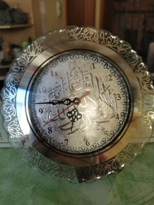 Besondere Wanduhr. - Bild 1 von 2