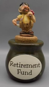 Fondo Pensione Barattolo Ceramica Banca Che Concetto Con Coperchio In Sughero E Hobo Nice Old Man - Foto 1 di 10