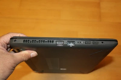 Fujitsu LifeBook A557 Intel Core i5 -7200- 8GB RAM 640GB Full HD (1920×1080) - Bild 1 von 2